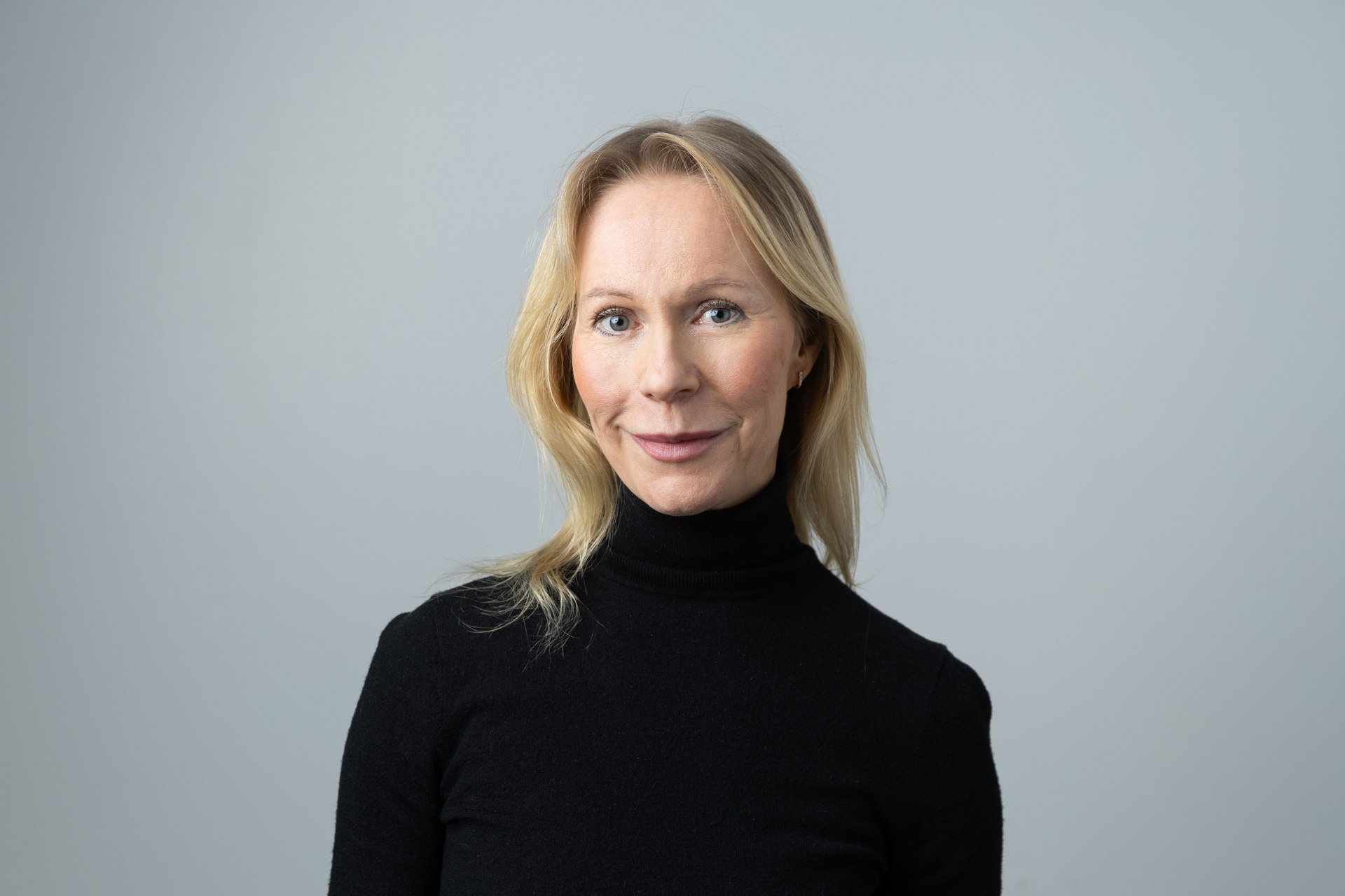Sari Lindblomin henkilökuva